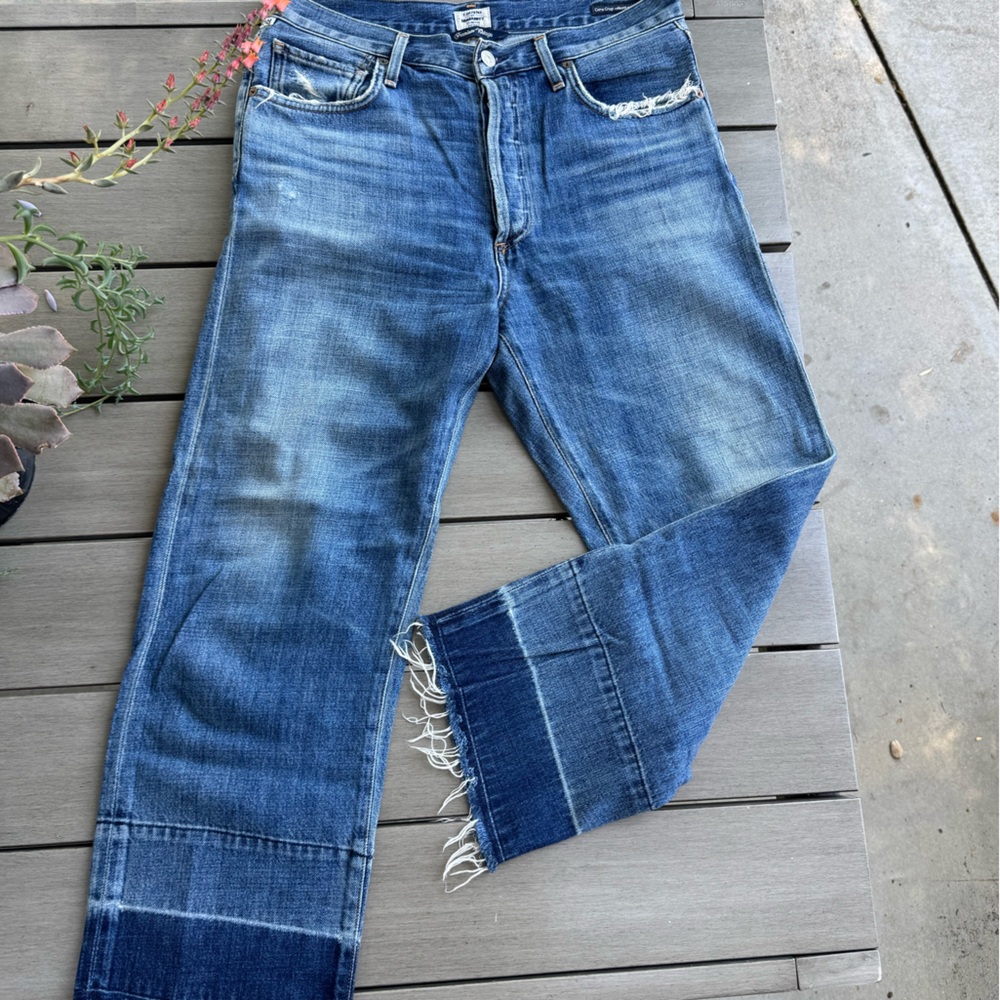 Citizens Of Humanity Cropped Blue Jeans with Frayed Hem